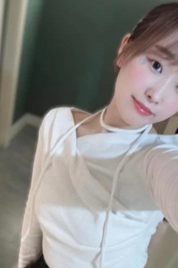 白雪にこ