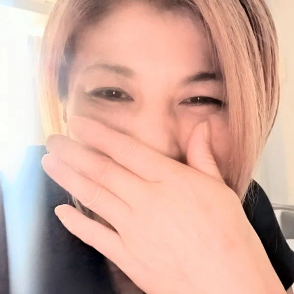 本日12時から出勤してます