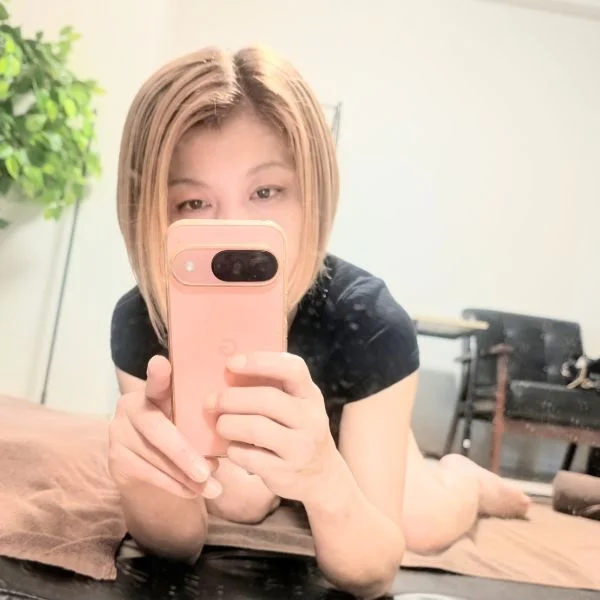 本日12時から出勤してます