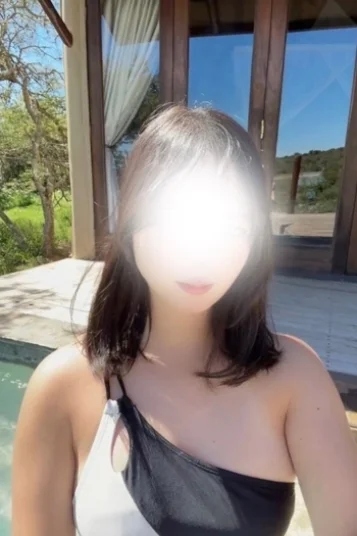 青山ねお