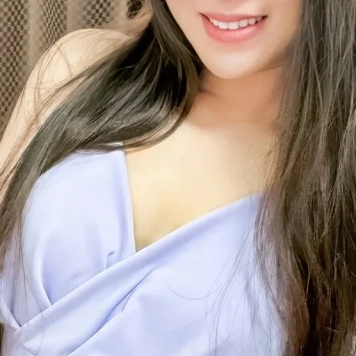 梅田ルームで心と身体を解きほぐす、極上の癒し体験を
