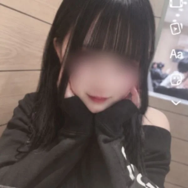 本日18時から出勤します🖤