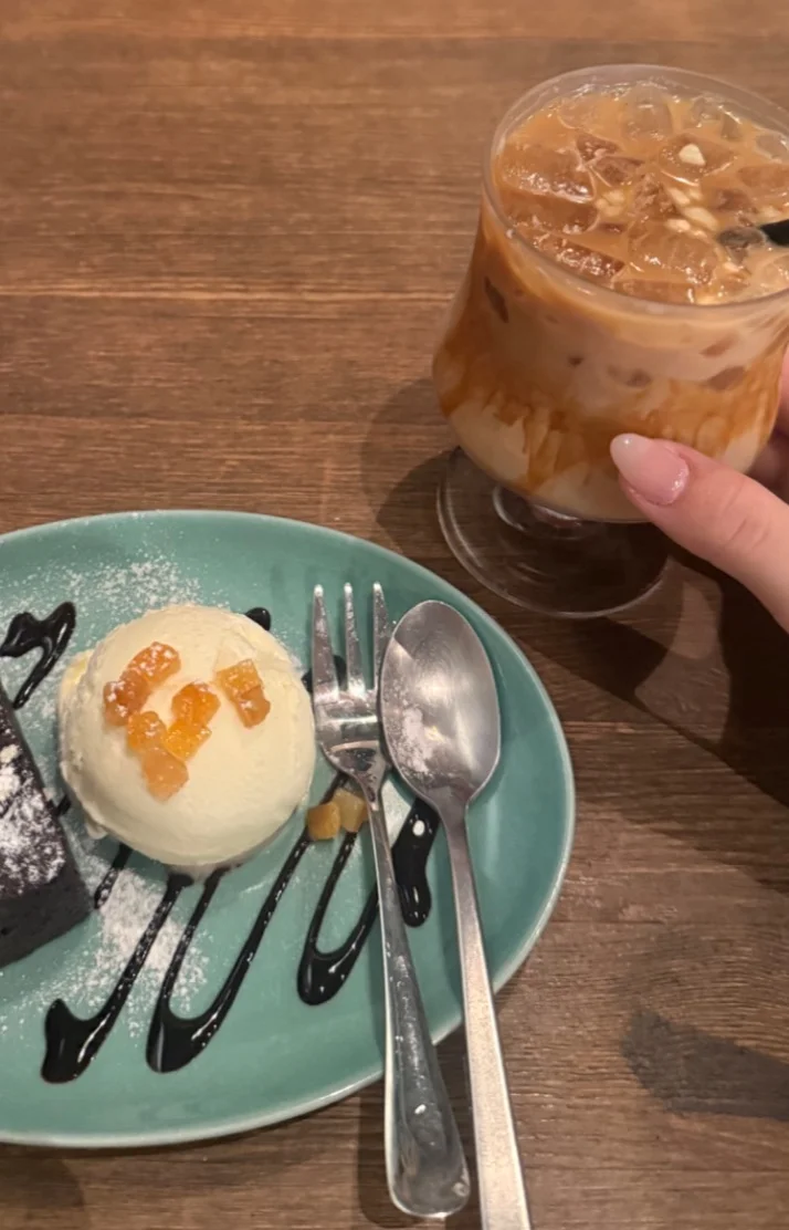 本日18時半から出勤します🌟