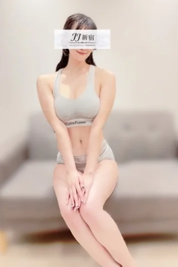 桃瀬にこる