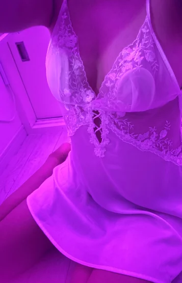 レナ🩷特級美女降臨