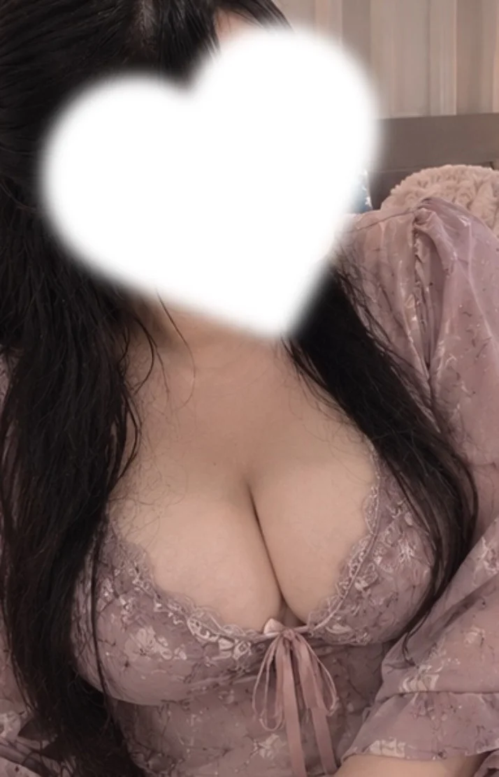 今日も出勤してるよ〜☺️🤍