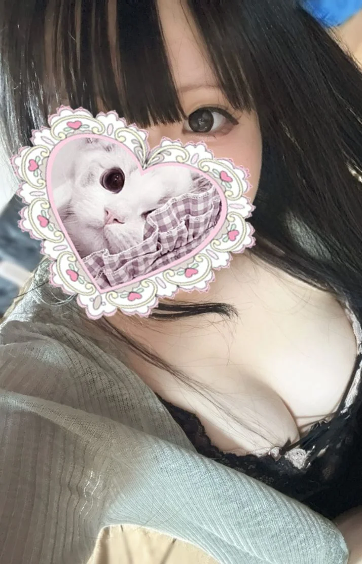꒰ᐡ⸝⸝σ̴̶̷̤ . σ̴̶̷̤⸝⸝꒱꜆