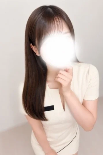 真白ひな