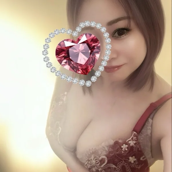 本日10時-18時出勤です(⋆ᴗ͈ˬᴗ͈)”♡