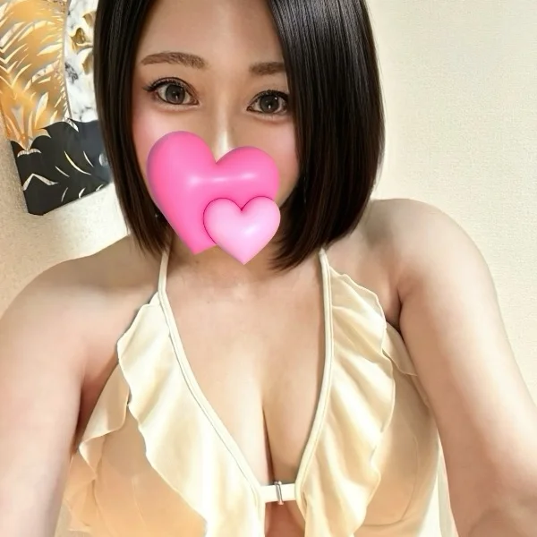 明日5月2日(土)10時-18時出勤です♡