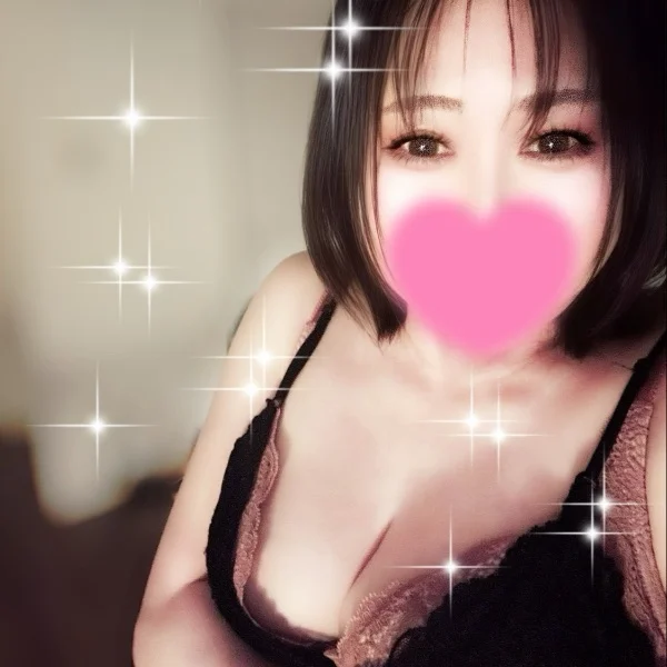 18時-23時出勤です(*.ˬ.)"会いに来てね🥰