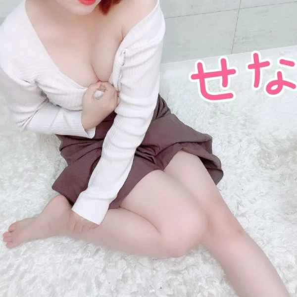 こんにちは！ただいま元気に待機中です✨