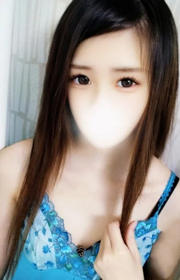 あやな超絶可愛い女子