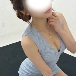 明日4/29は立花さらさんが出勤！要チェック♪