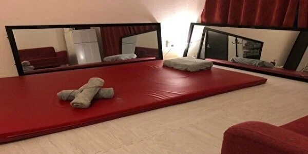 東京メンズエステ-TokyoMensEsthe-銀座ルームの待機室写真