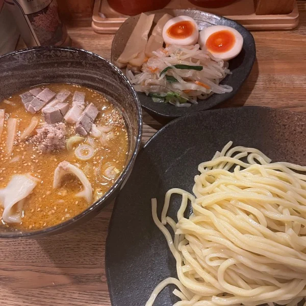 おすすめのラーメン屋さん知りたいお兄さん集まれー！