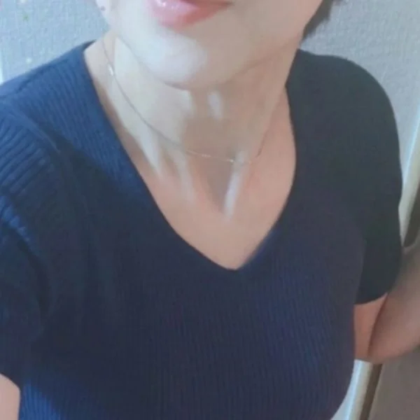由美です
