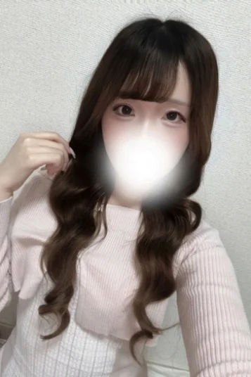 つきな