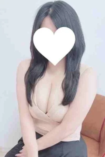 東雲まゆ