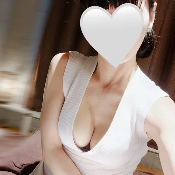 明日15時から出勤です🐰