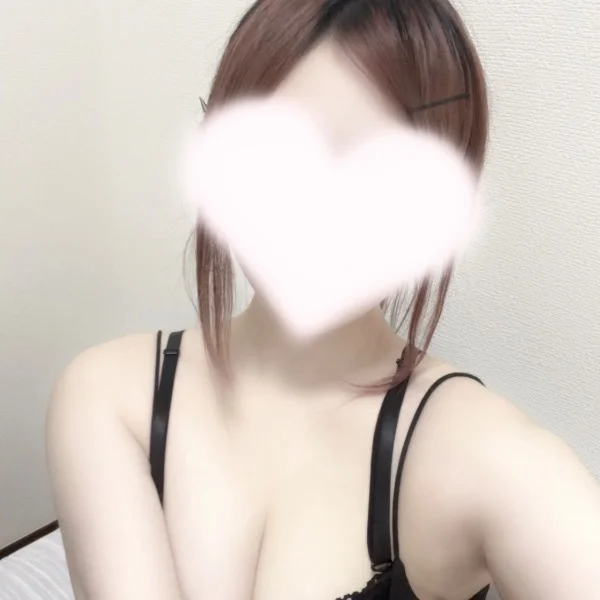 本日16:00から出勤してます🖤