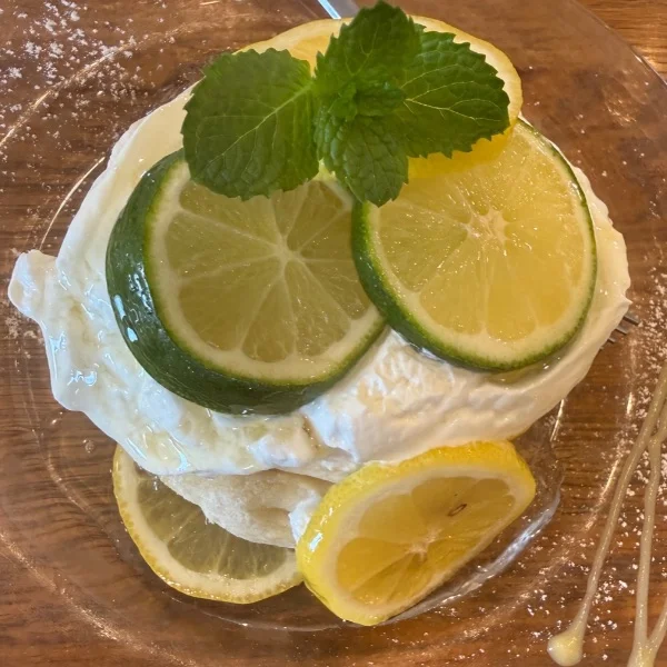 明日11:00〜17:00出勤します♡