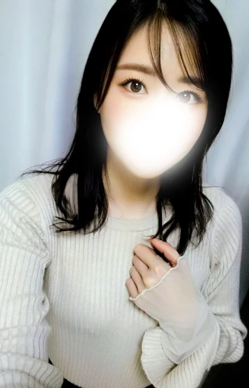 えれな正統派黒髪美人