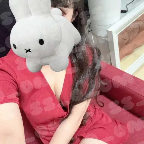 11時~18時出勤してます🤍