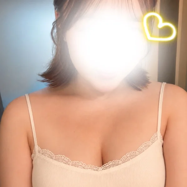 ⸜( ◜◝ )⸝