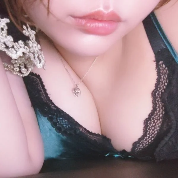 明日14時〜いるよ♡