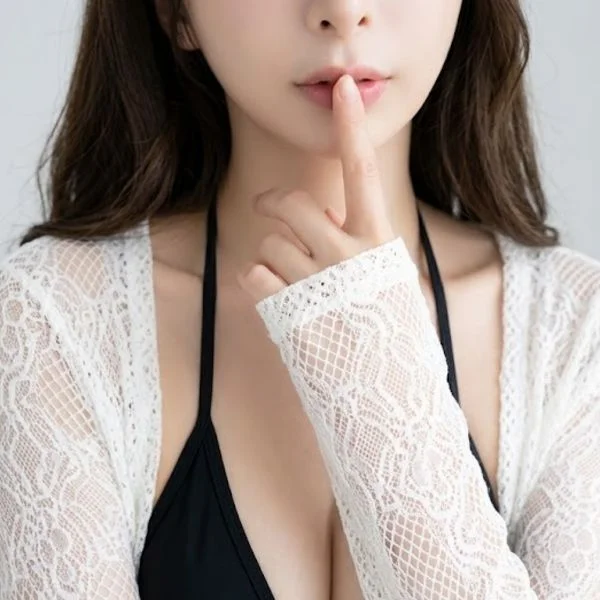 本日12:00~出勤してます!
