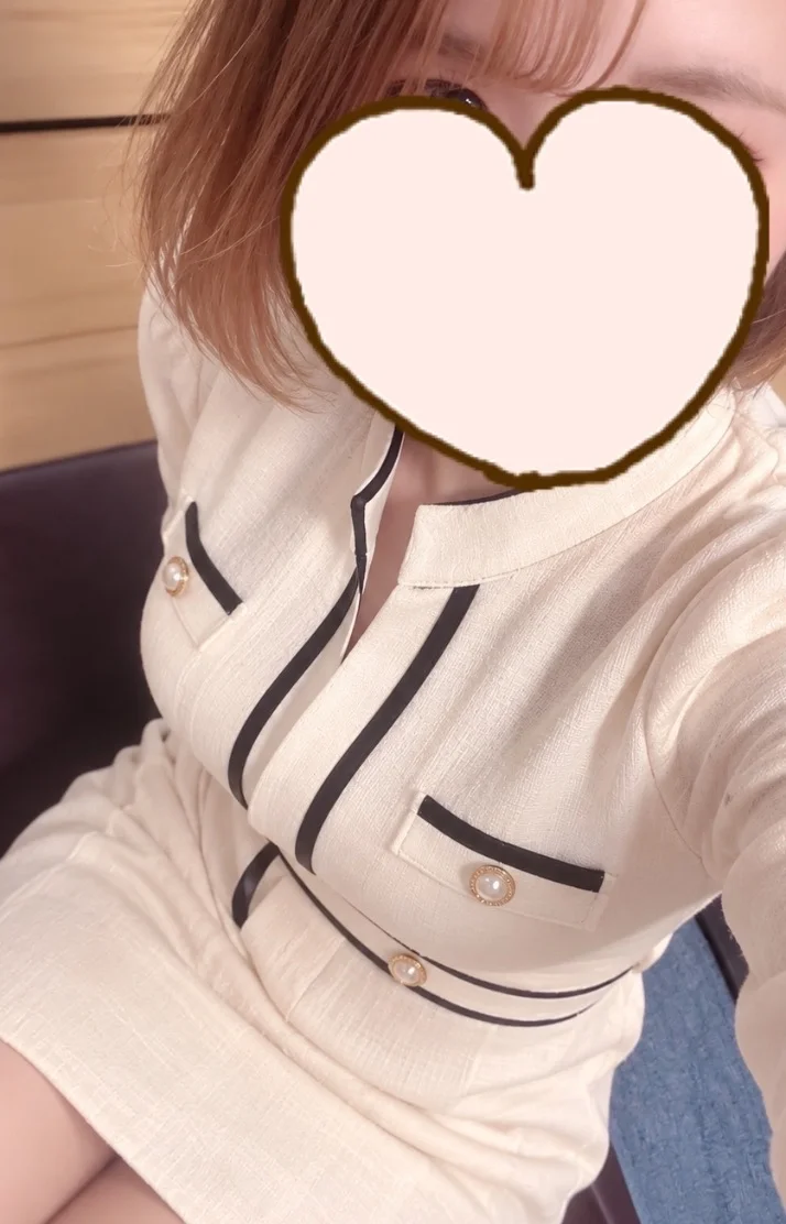 本日出勤です╰(*´︶`*)╯♡