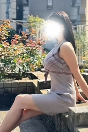 江国れいな
