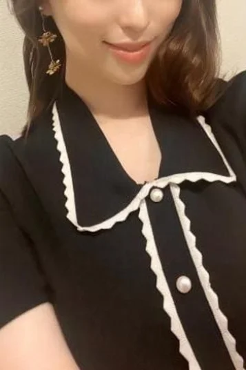 小鳥遊さゆり