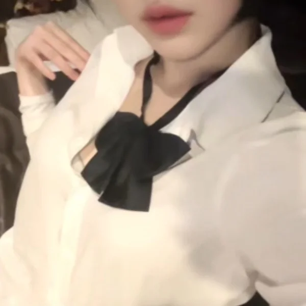 空は青い。濡れると透ける
