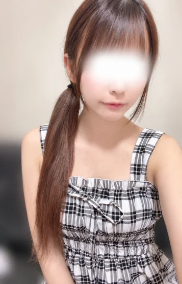 白石くれな
