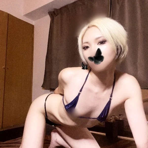 はじめまして、ちょっと近い距離で♡🖤