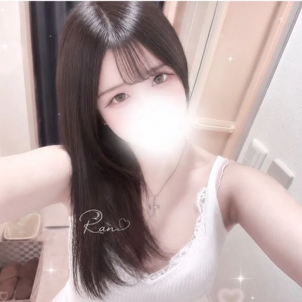 今日も出勤してます🐰🎀