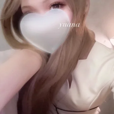 ゆあな　>の写真