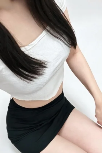 桃瀬ひな