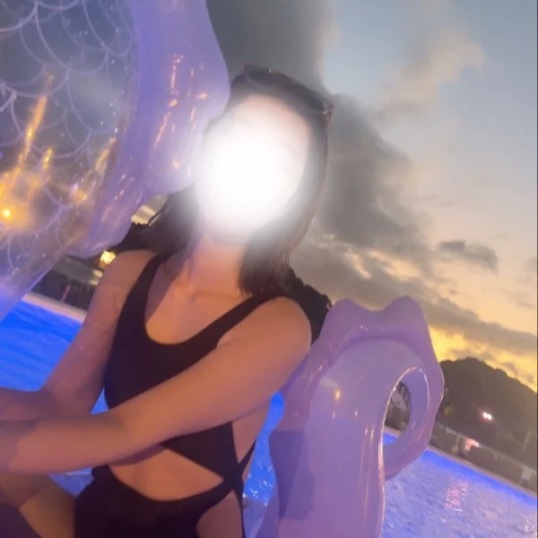 ナイトプール行ってきた🩵💜
