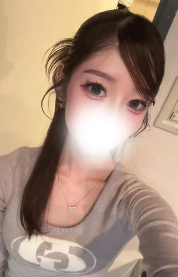 西崎まりあ