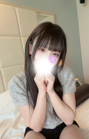 若槻ゆめ