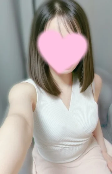 綾乃りな