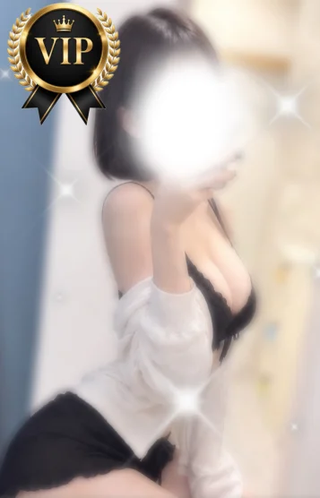 ELLE🖤(エル)