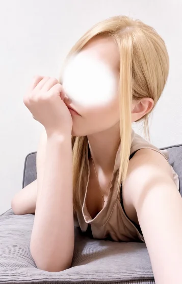 ももな　☆☆