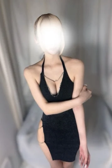 春川ひなの
