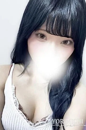 苺谷えな
